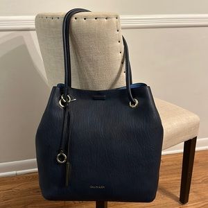 CALVIN KLEIN GABRIANNA LARGE CK TOTE BAG + POUCH REVERSIBLE *NWT*